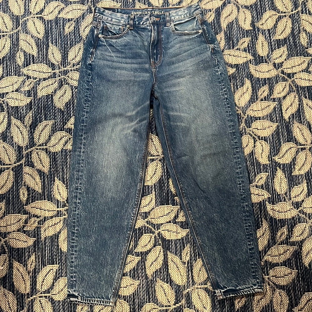 Brand: American Eagle Size: 4 Color: Denim